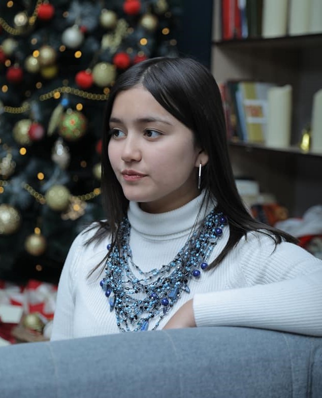 SogdArt представляет новую коллекцию украшений Roxana’s Secret (Секреты Роксаны) из благородных натуральных камней и аксессуаро