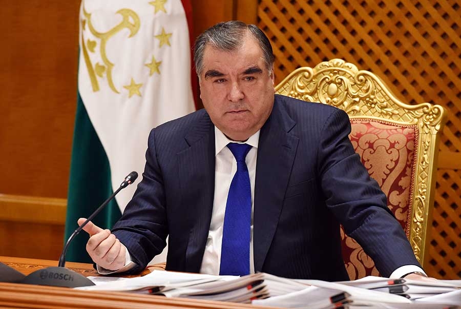Эмомалӣ Раҳмон ҳайати нави ҳукумати кишварро маълум кард. Мухтарсари хабарҳои муҳими рӯз