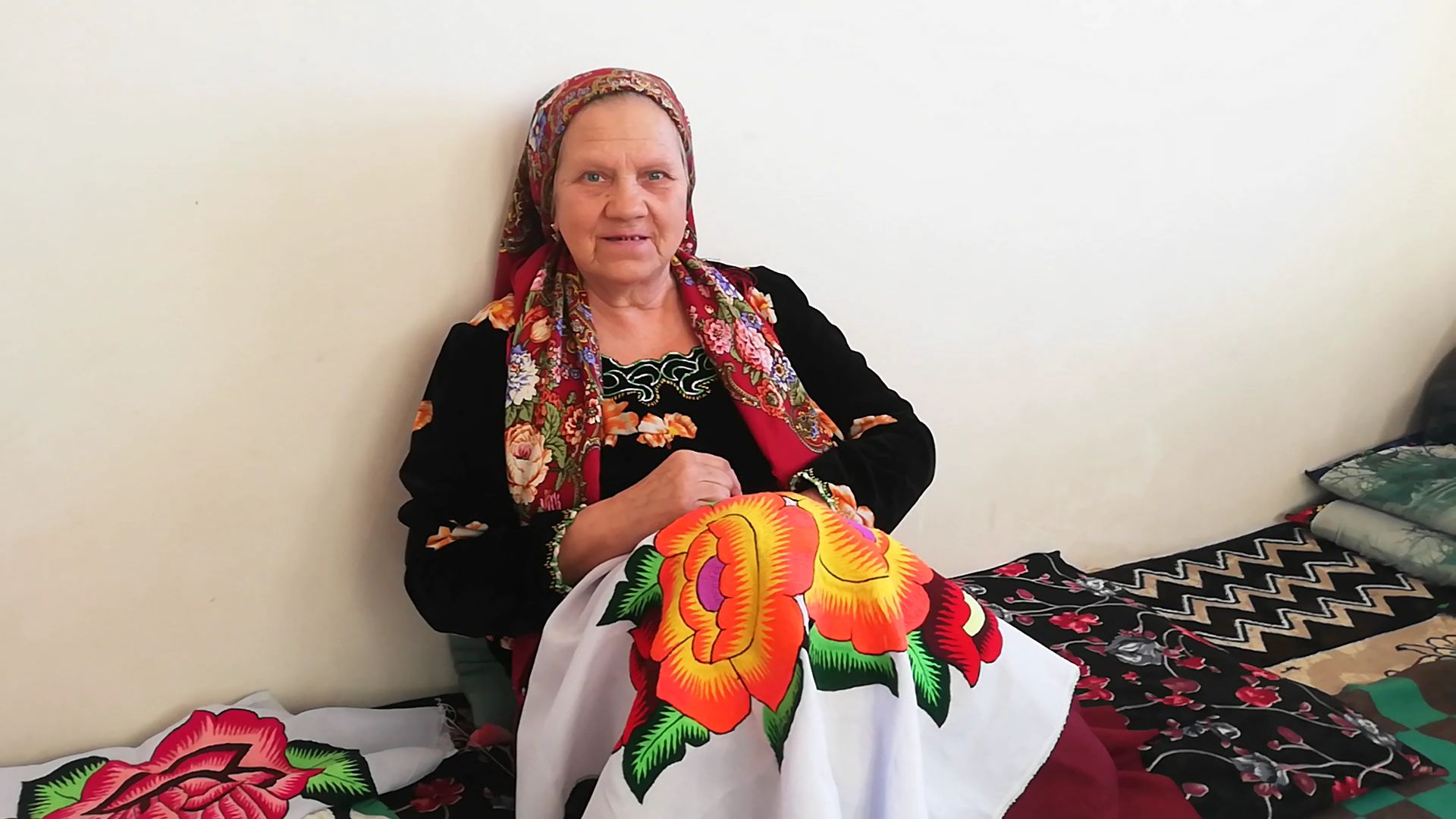 Чакандуз Надя. Как русская женщина стала лучшей вышивальщицей в Муминабаде