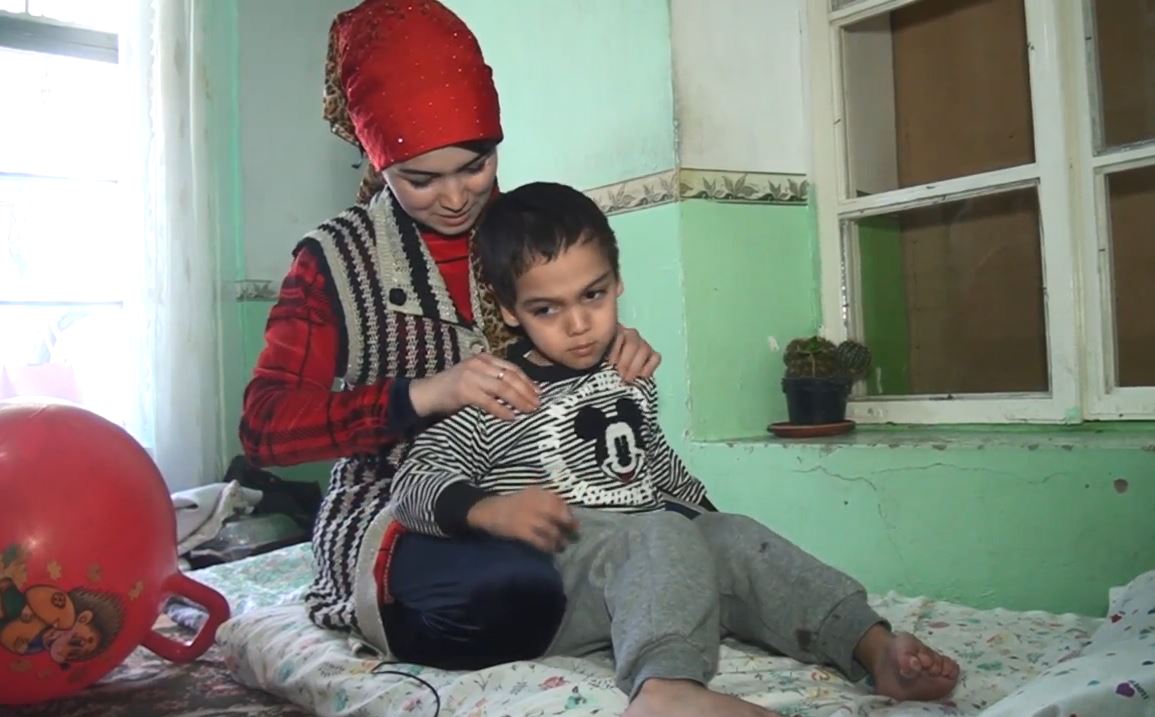 Один особенный день Мухаммадсаида. Мальчик из Худжанда мечтает учиться в школе и стать врачом