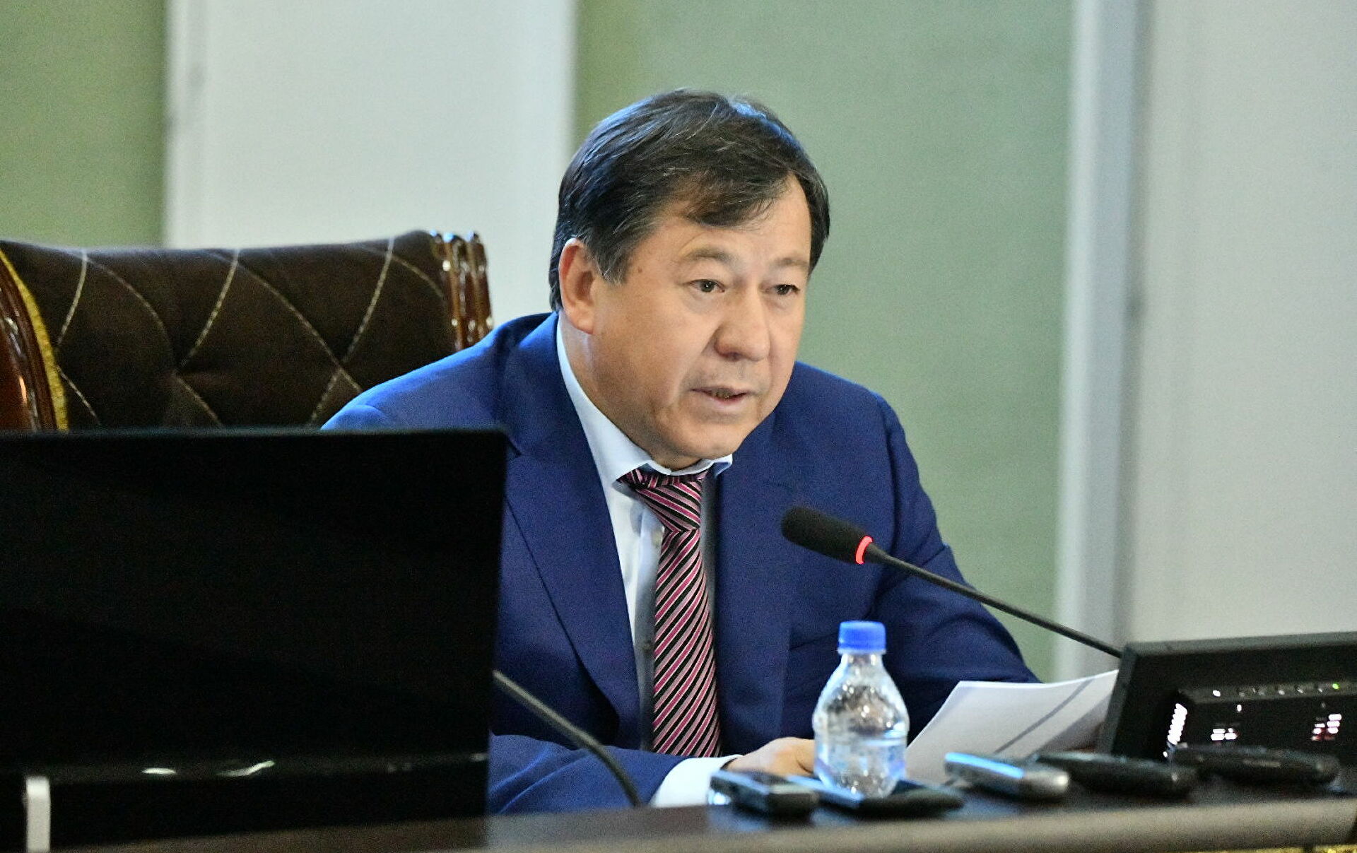 Рамазон Раҳимзода: Бар зидди 20 қаллобони билетфурӯш парвандаи ҷиноятӣ кушодем