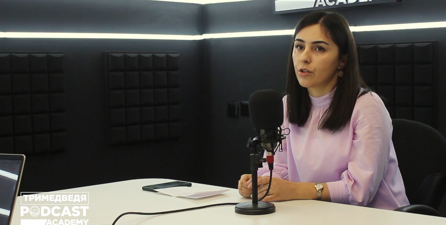 «Я только спросить!» Как часто посещать эндокринолога, как похудеть и спасет ли хурма от нехватки йода