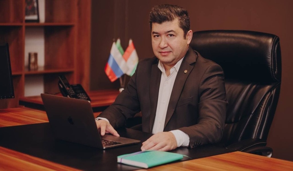 “Парвандаи Мадина”. Парвиз Давлатовро ба 8 соли зиндон маҳкум карданд