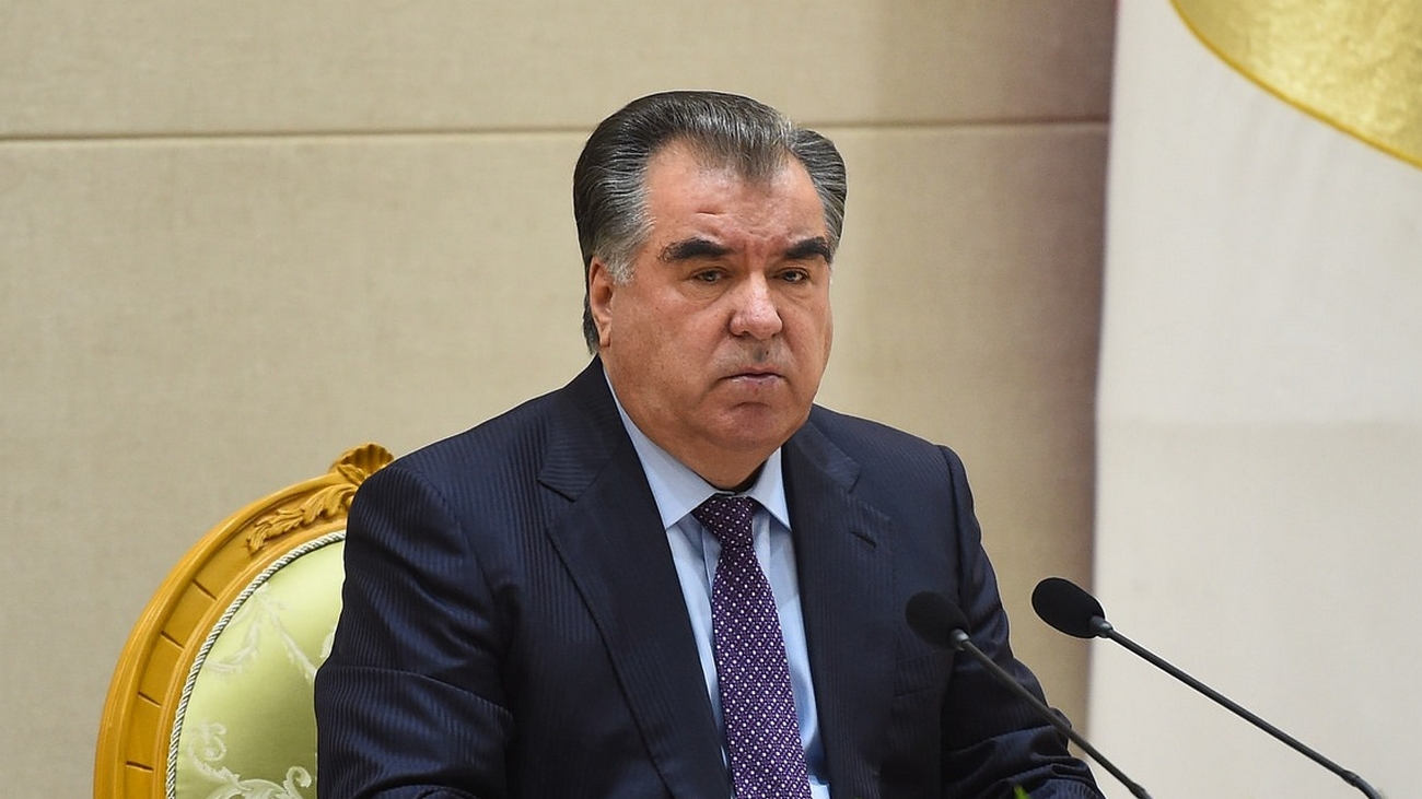 Эмомалӣ Раҳмон: Муовини раис ва 25 мансабдори ноҳияи Ёвон гурӯҳи ҷиноӣ созмон доданд