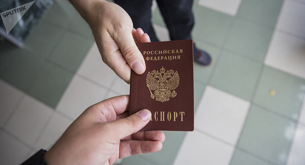 Русия дигар бо издивоҷи қалбакӣ шаҳрвандӣ намедиҳад. Акнун ба киҳо шаҳрвандӣ медиҳанд?