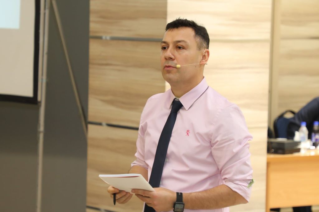 Ҷамолиддин Нуралиев, домоди Президенти Тоҷикистон Эмомалӣ Раҳмон аз ҳайати раёсати БМТ низ хориҷ карда шуд.