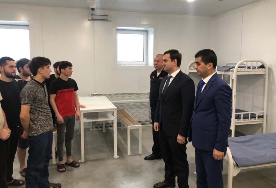 Бозгашти муҳоҷирон аз боздоштгоҳи Русия