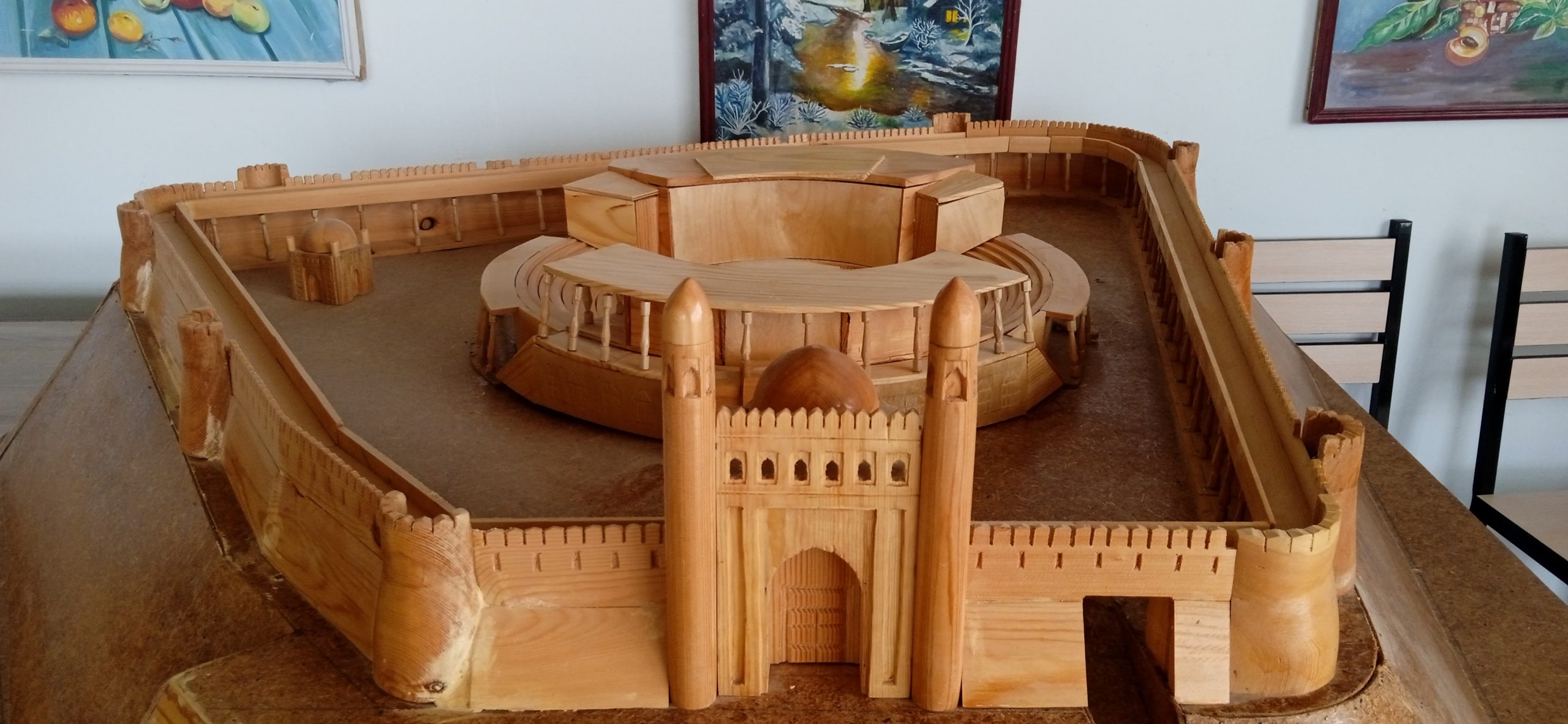 Маҳсули дасти кандакори тоҷик