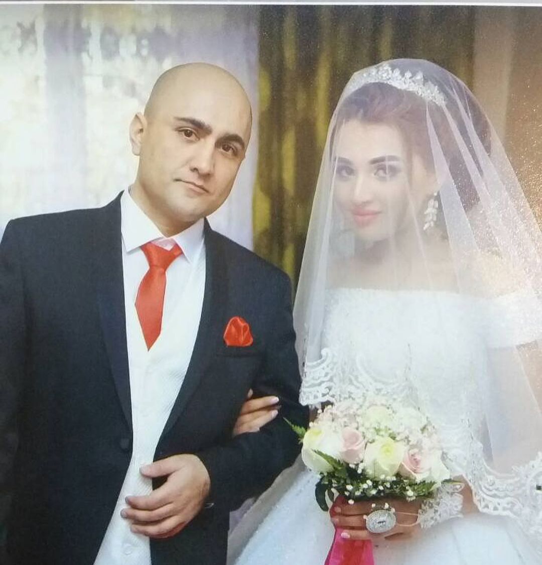 Духтари тоҷик дар либоси арӯсӣ