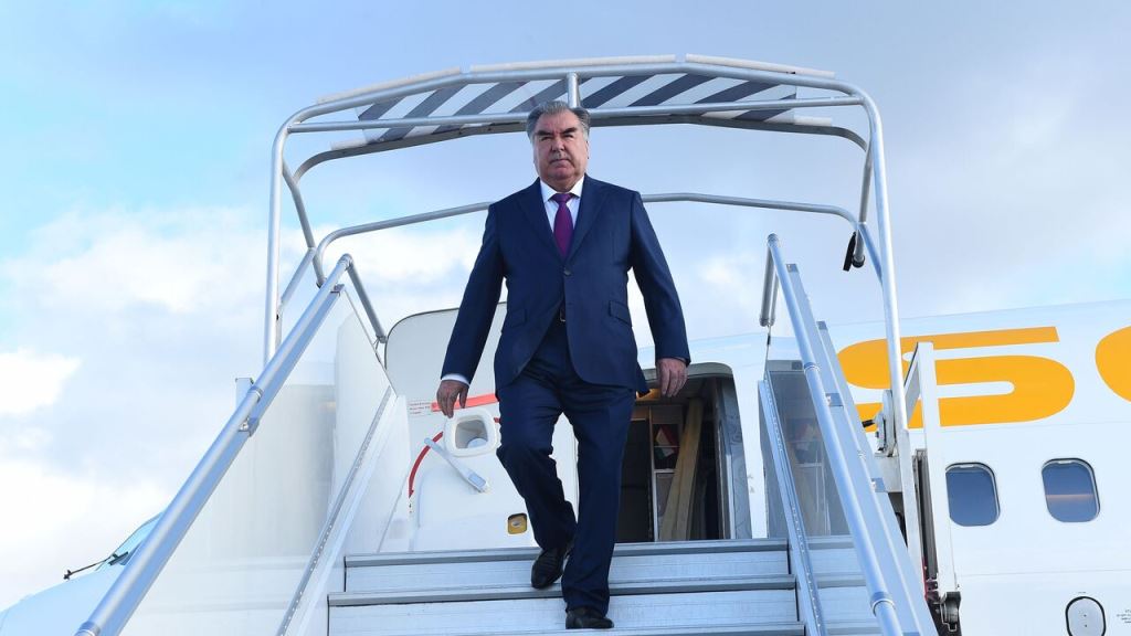 Сафари Эмомалӣ Раҳмон ба Туркманистон