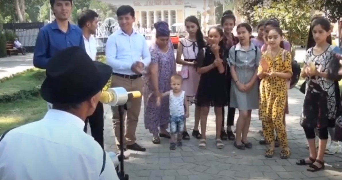 Сарояндагӣ дар кӯчаҳои хуҷанд