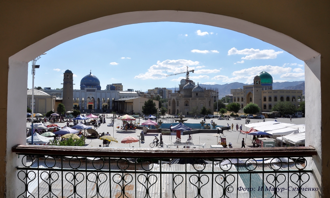 Бозори Панҷшанбеи шаҳри Хуҷанд