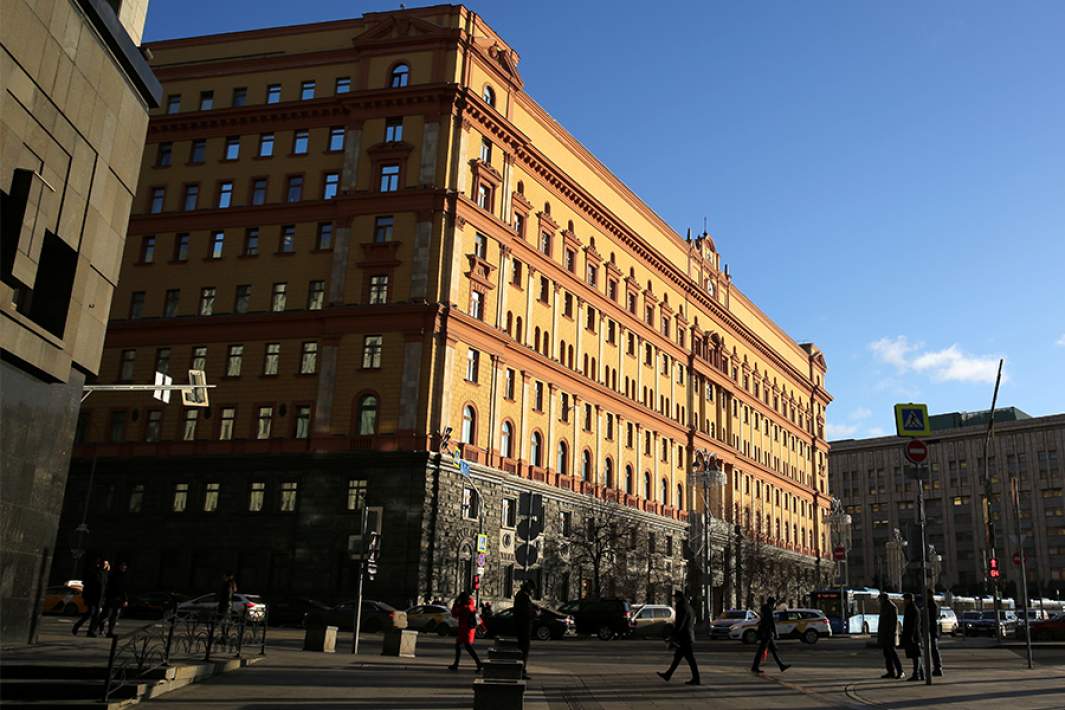 5 зодаи Тоҷикистон, ки қасди анҷоми амали террористиро доштаанд, дар Москва муҳокима мешаванд