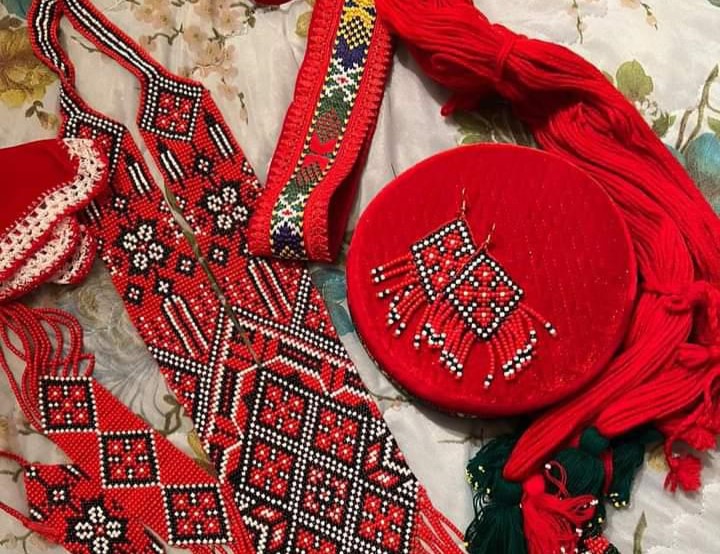 "Муҳра ҳамеша дар мӯд аст". Шуҳрати дастранҷи Шукрона аз Хоруғ то Аврупо