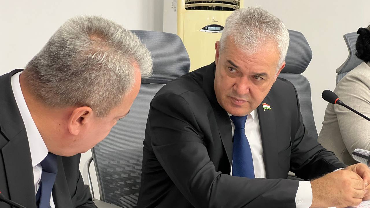 Дар мактабҳои Тоҷикистон 2670 омӯзгор намерасад