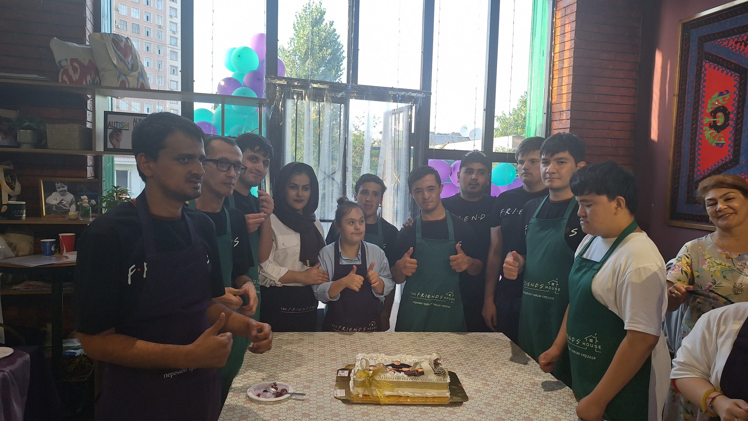 Дар Душанбе қаҳвахонаи нави инклюзивӣ ифтитоҳ шуд