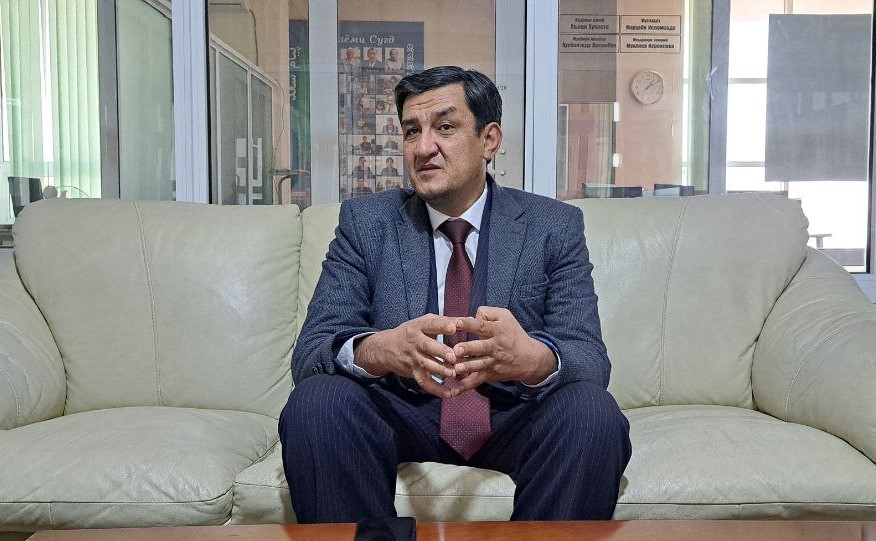 Аз ҳофизи хиёбонӣ то сабти клипи нахустин