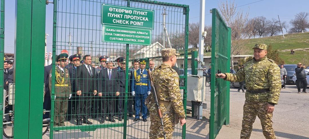 "Пас аз 6 сол наздиконамро мебинам". Назари сокинони наздимарзии Тоҷикистону Қирғизистон