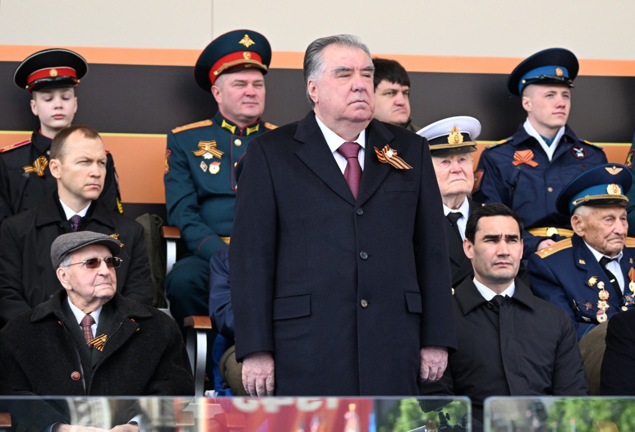 Иштироки Эмомалӣ Раҳмон дар 80-солагии Ғалаба дар Москва
