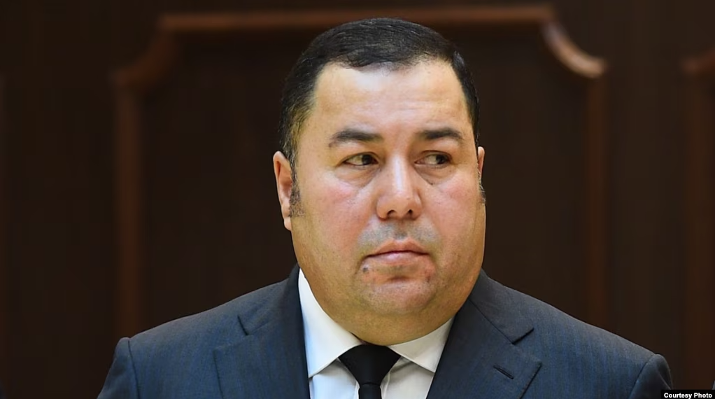 Исматулло Абдуллозода, раиси пешини Фурудгоҳи Душанбе ва ҳамроҳонаш аз боздошт раҳо шудаанд