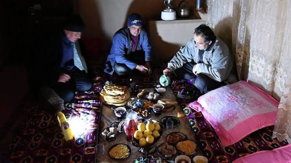 Раиси “Барқи тоҷик”: Таъмини бештар бо барқ дар моҳи Рамазон аз сатҳи оби Норак вобаста аст