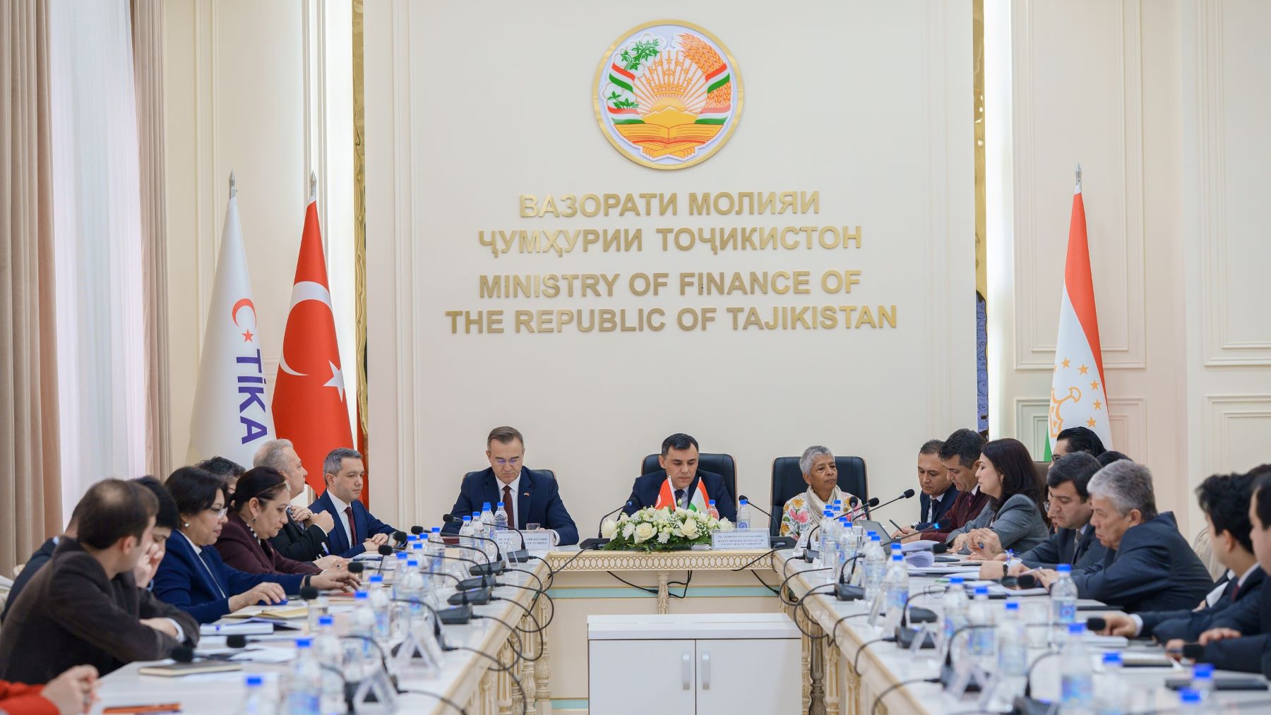 TİKA вносит вклад в развитие финансовых рынков Таджикистана