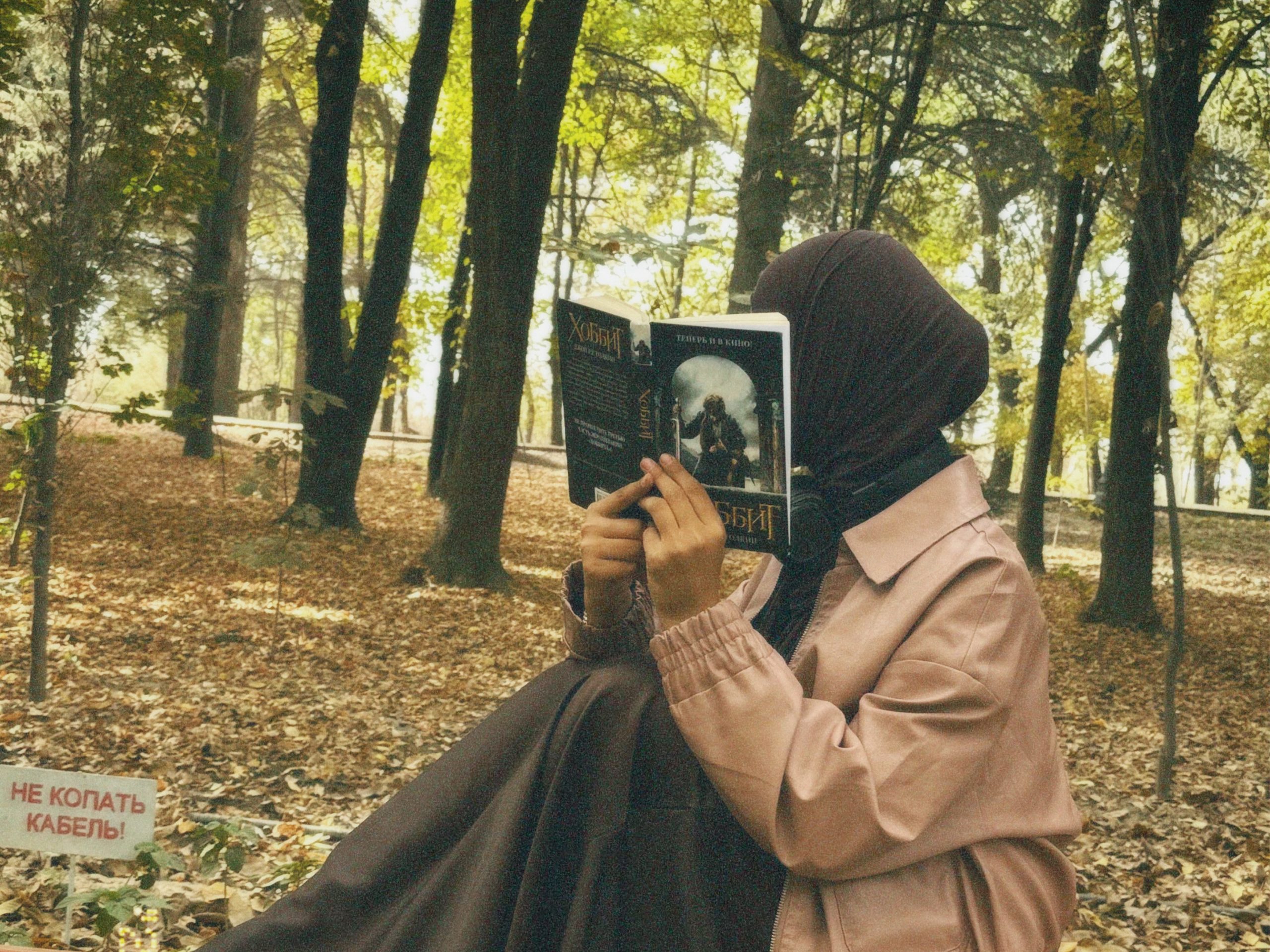 «Родные не знают, что я увлекаюсь видео». Кто снял трогательную историю о том, как мужчина в Душанбе выкупил все цветы у бабушки